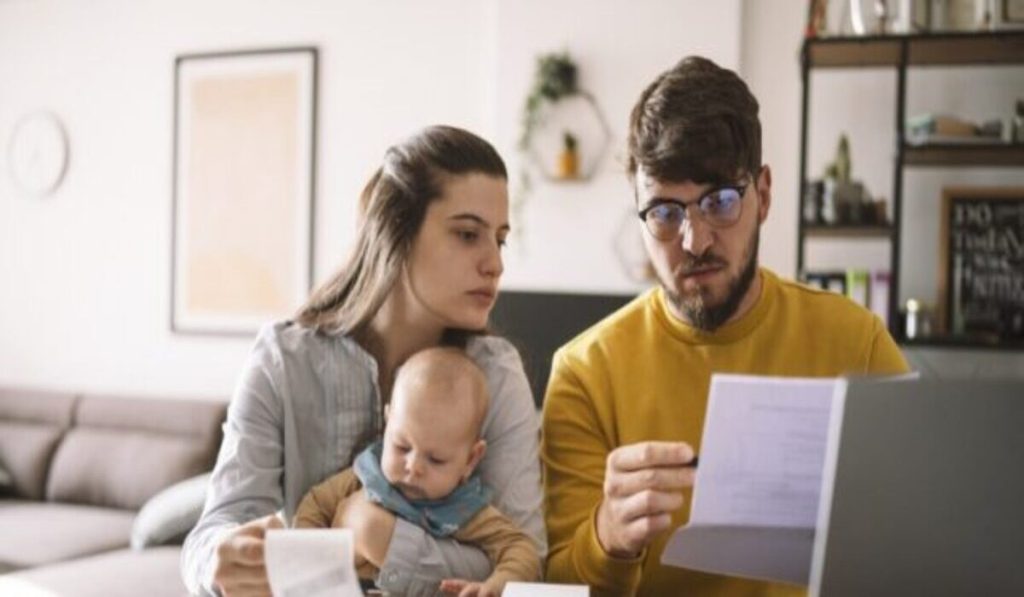 Famiglie a basso reddito: come funziona il Bonus Rifiuti 2025